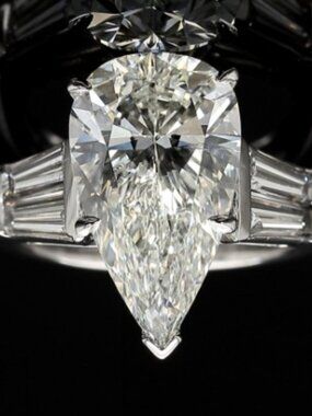 Diamond 6.05 Carat Pear Shape Exquisite Engagement Ring